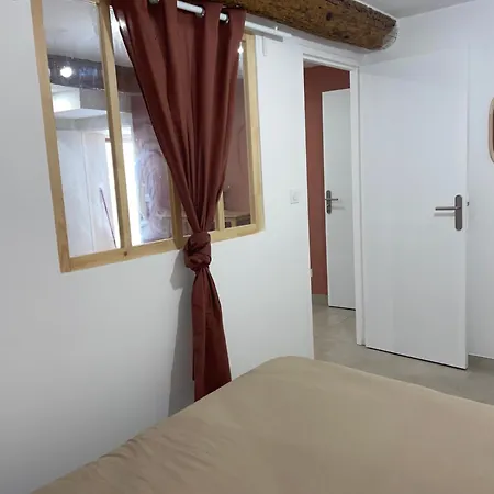 Entre Tendance Et Authenticite - La Voute Nîmes Exterior foto